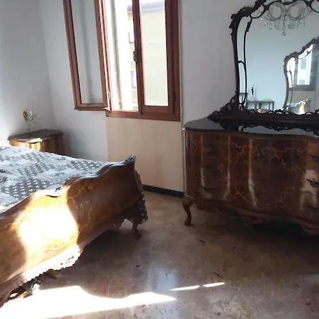 מרגרה Spacious Room מראה חיצוני תמונה